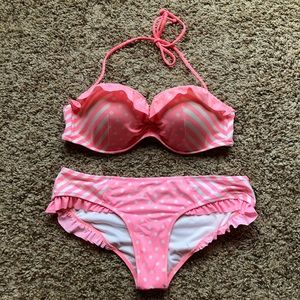 Victoria’s Secret bikini